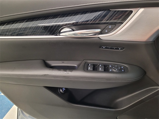 2024 Cadillac XT6 Premium Luxury photo 25