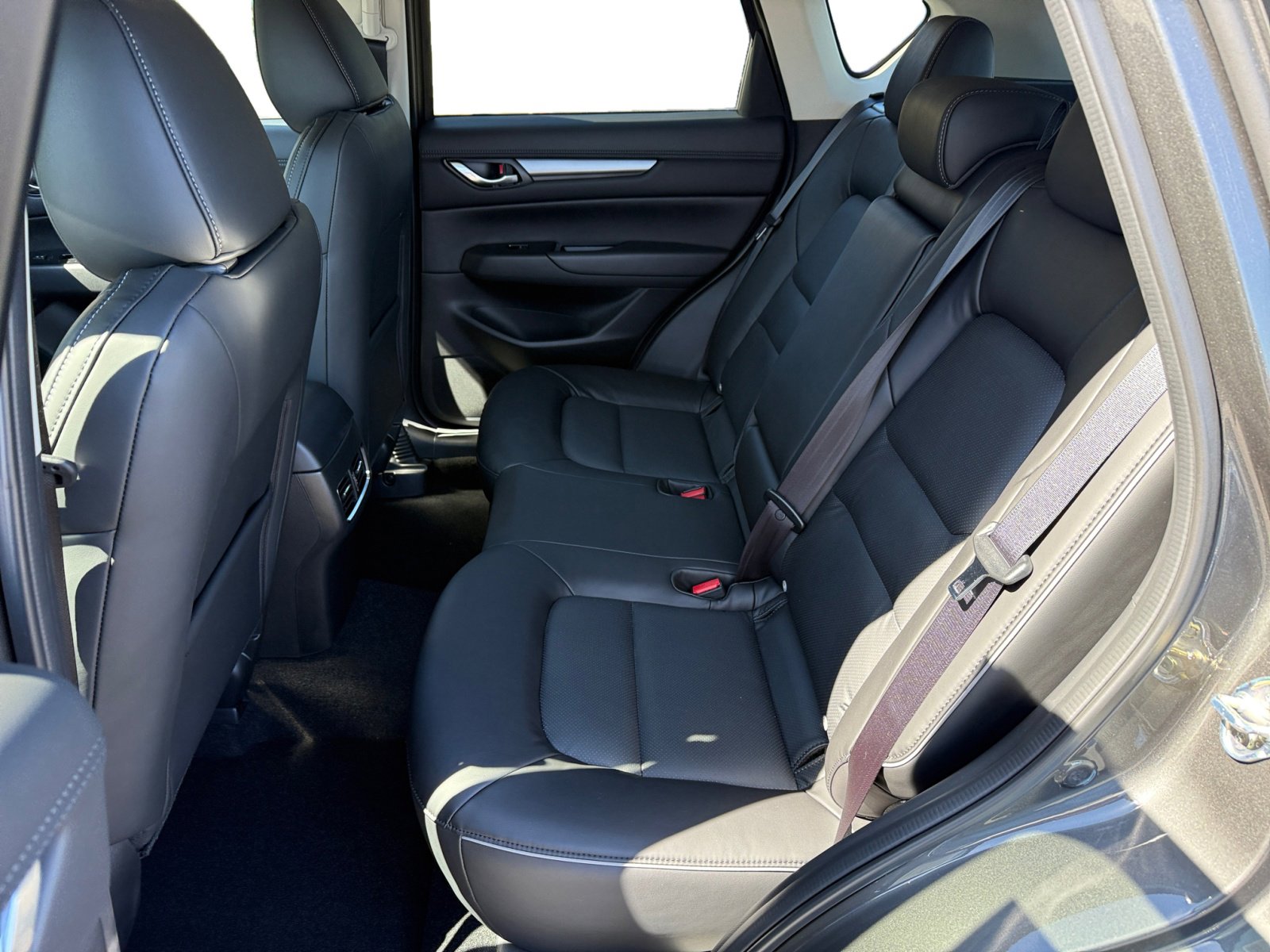 2025 Mazda CX-5 2.5 Select photo 16