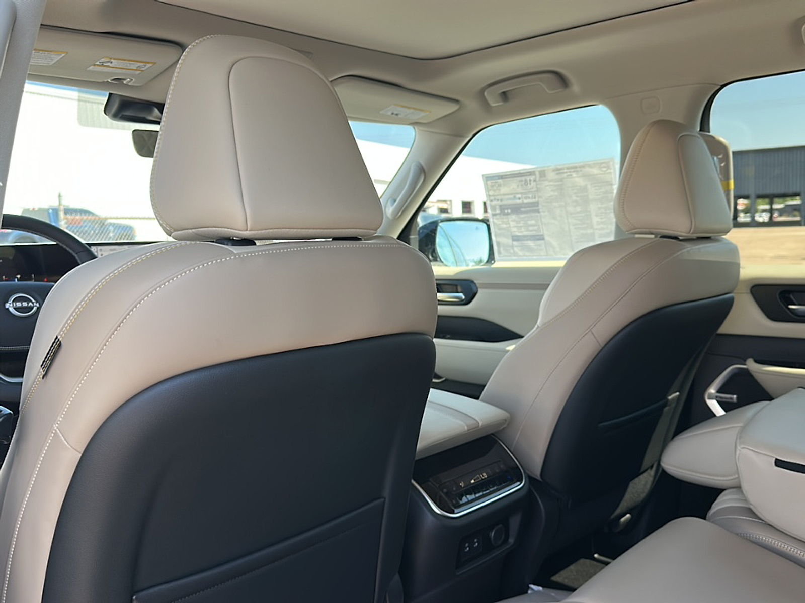 2026 Nissan Armada Platinum Reserve photo 8
