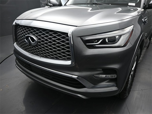 2019 Infiniti QX80 Luxe photo 14