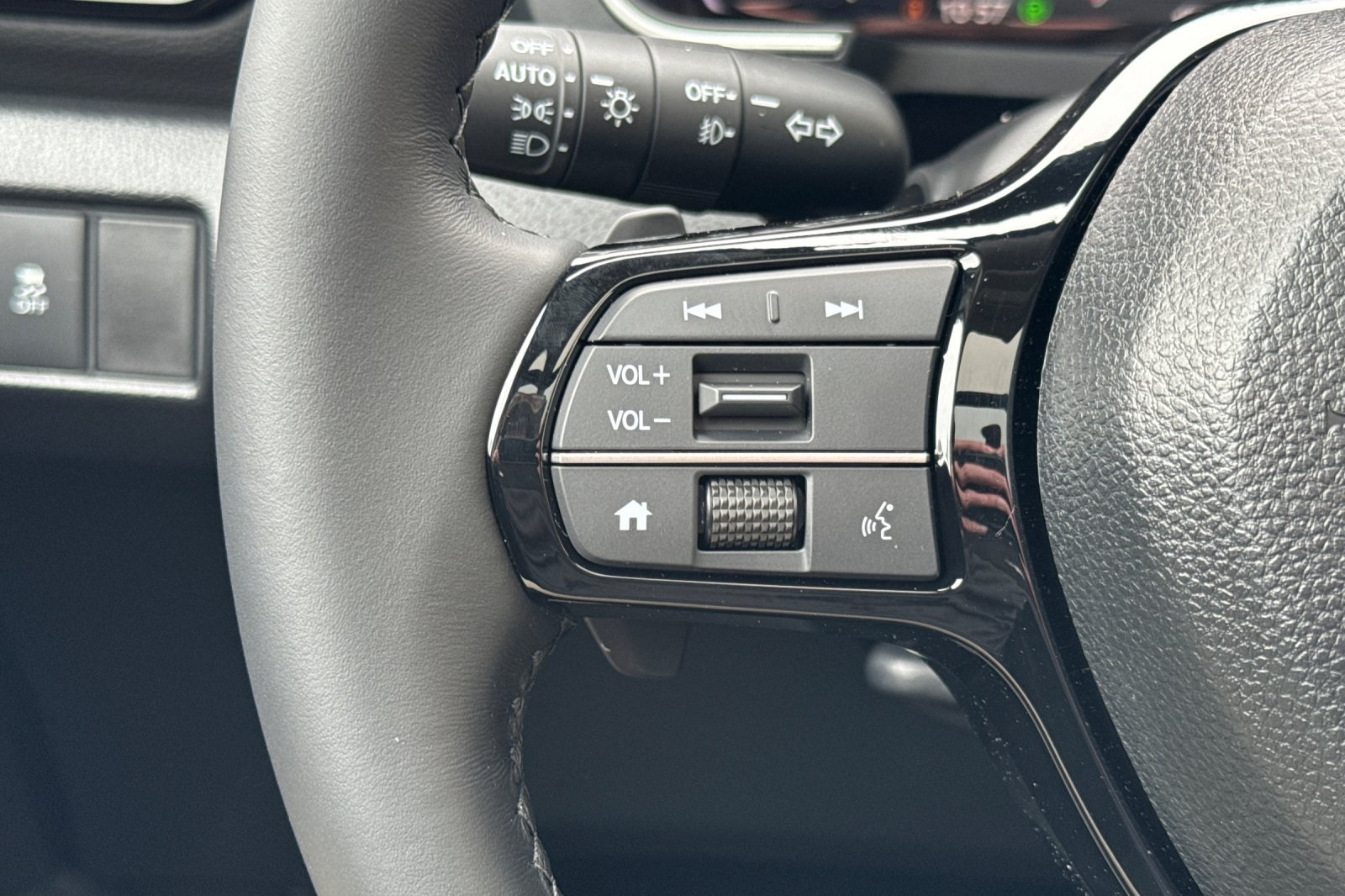 2025 Honda Pilot Touring photo 26