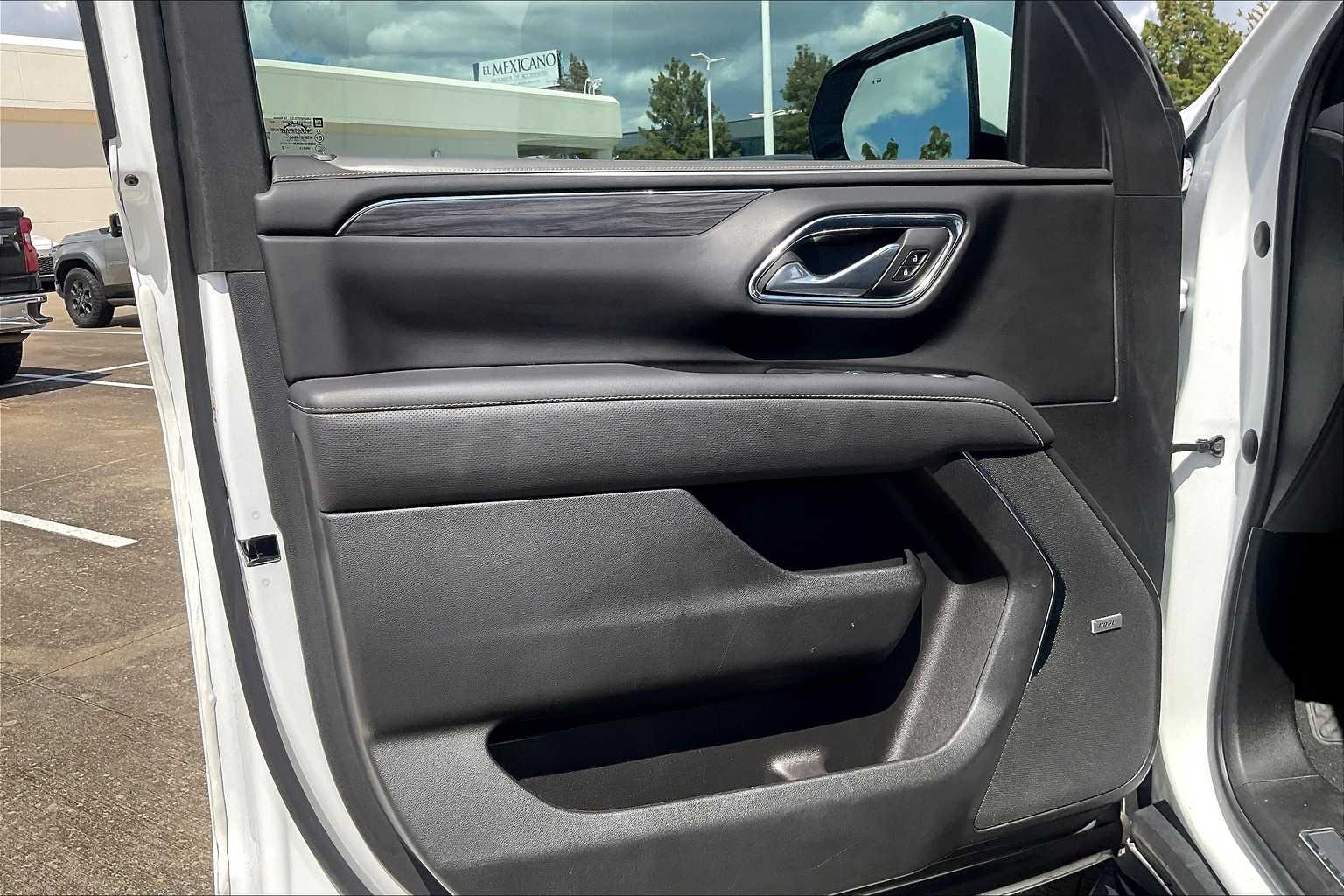 2022 Gmc Yukon SLT photo 18
