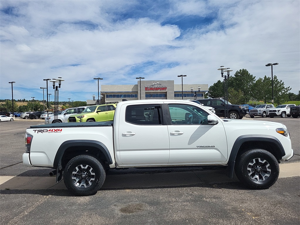 2021 Toyota Tacoma TRD Off-Road photo 3