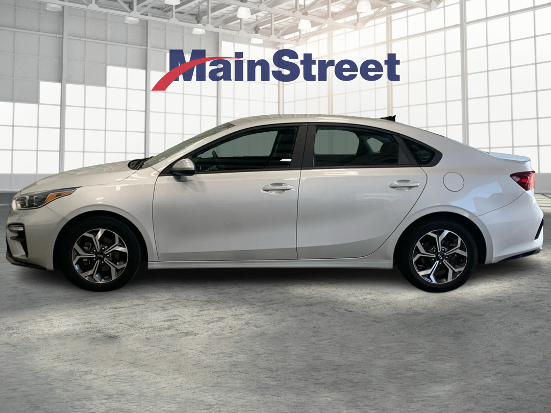 Used 2021 Kia Forte LXS with VIN 3KPF24AD0ME273241 for sale in Kansas City