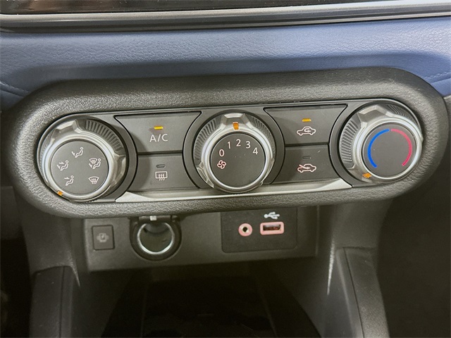 2025 Nissan Versa SV photo 17