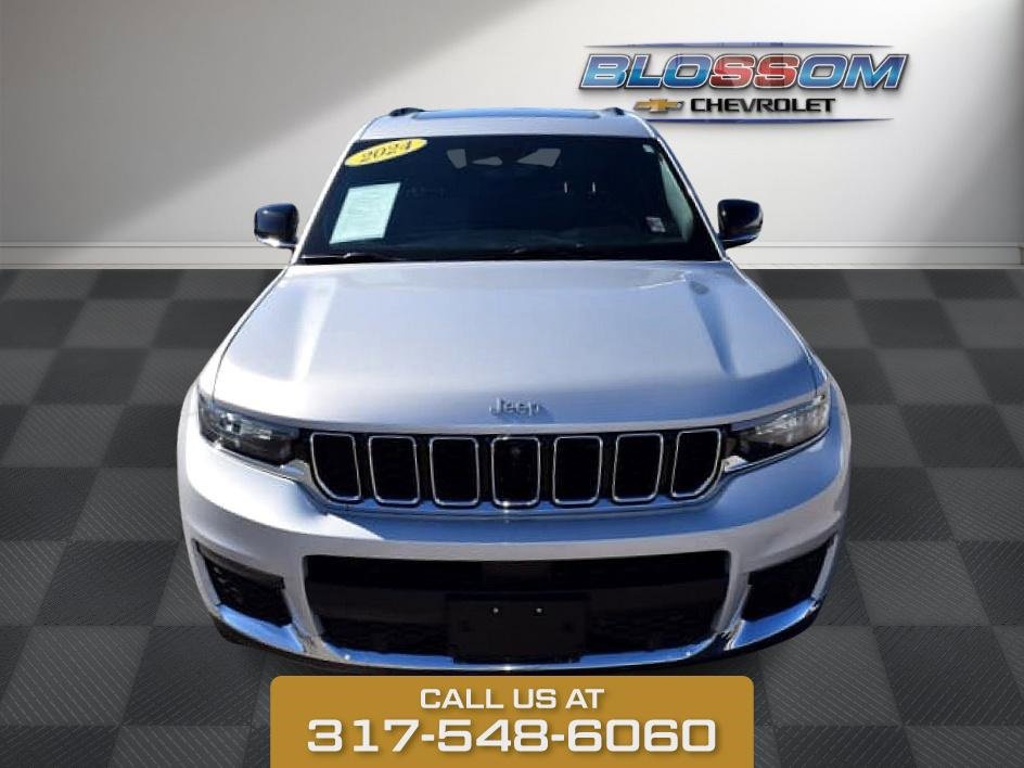 2024 Jeep Grand Cherokee Limited photo 2