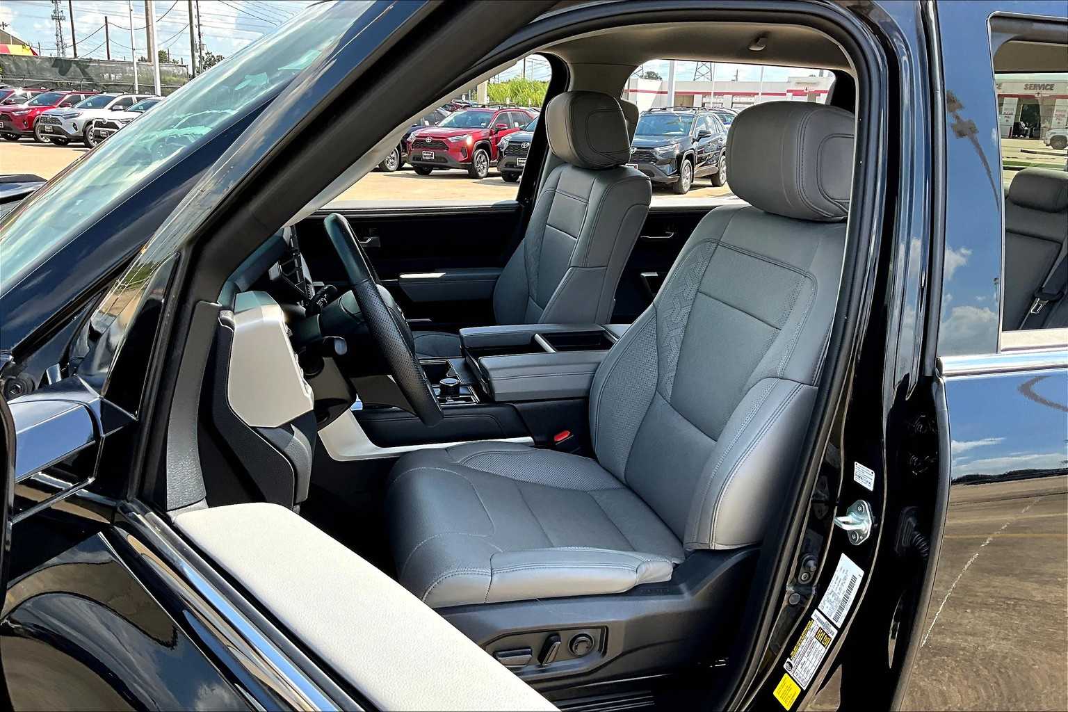 2024 Toyota Tundra Limited CrewMax photo 7