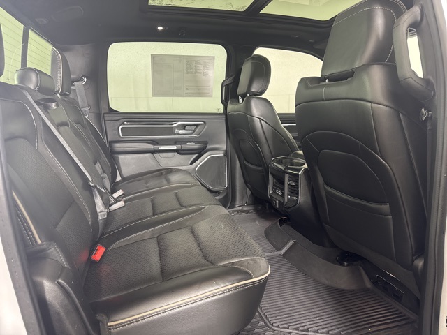 2019 Ram 1500 Laramie photo 4