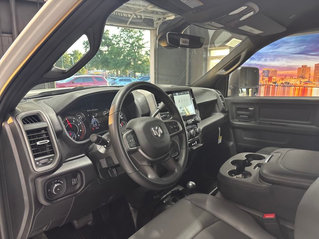 2024 Ram 3500 Tradesman photo 11