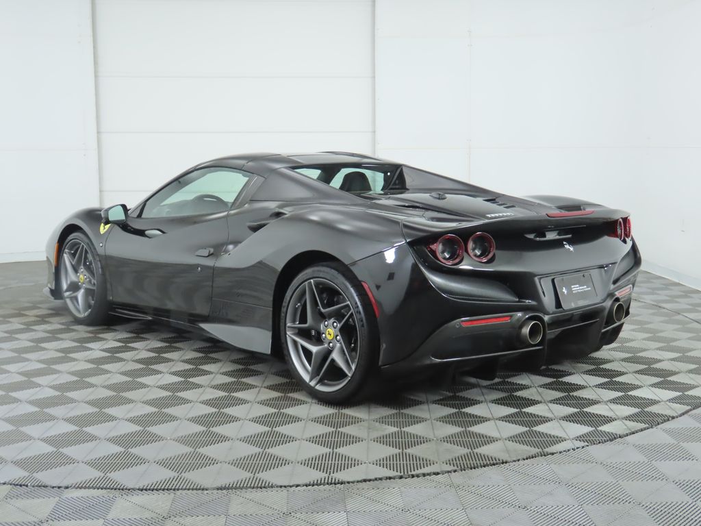 2021 Ferrari F8 Spider Base photo 15
