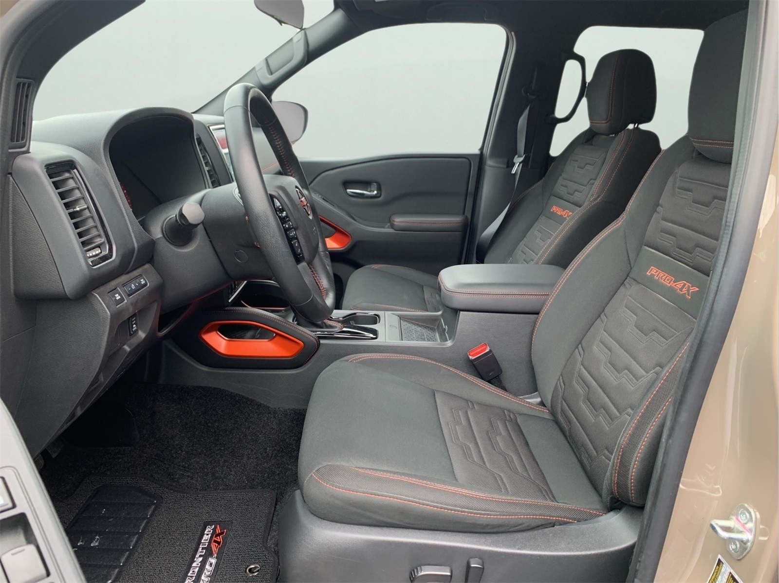 2023 Nissan Frontier PRO-4X photo 10