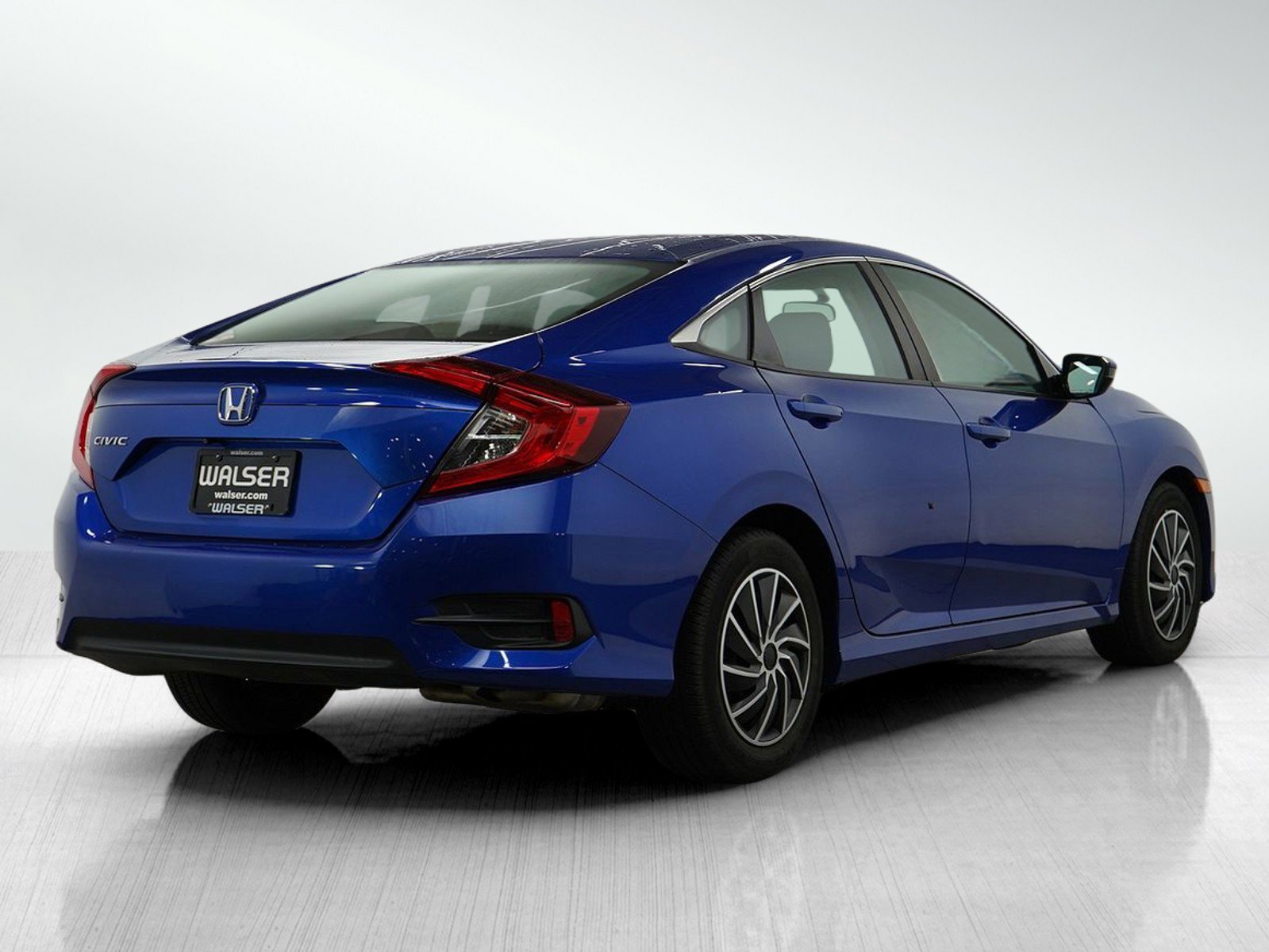 2018 Honda Civic LX photo 5