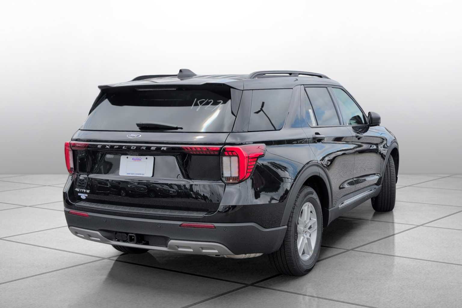 2025 Ford Explorer photo 12