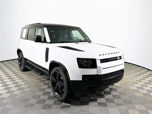 2025 Land Rover Defender 110 X-Dynamic SE