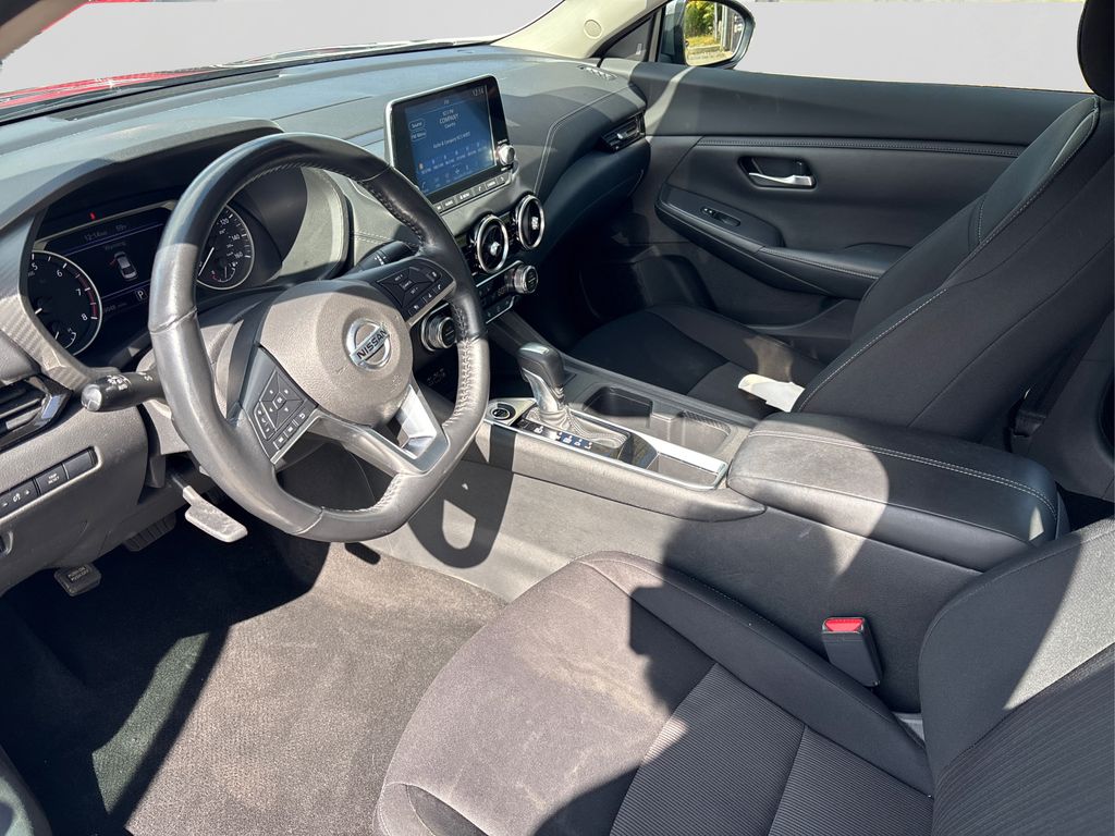 2022 Nissan Sentra SV photo 9