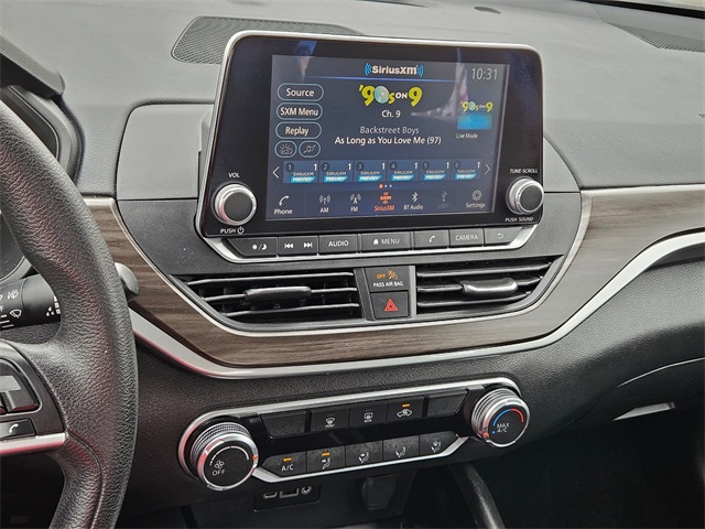 2024 Nissan Altima 2.5 SV photo 10