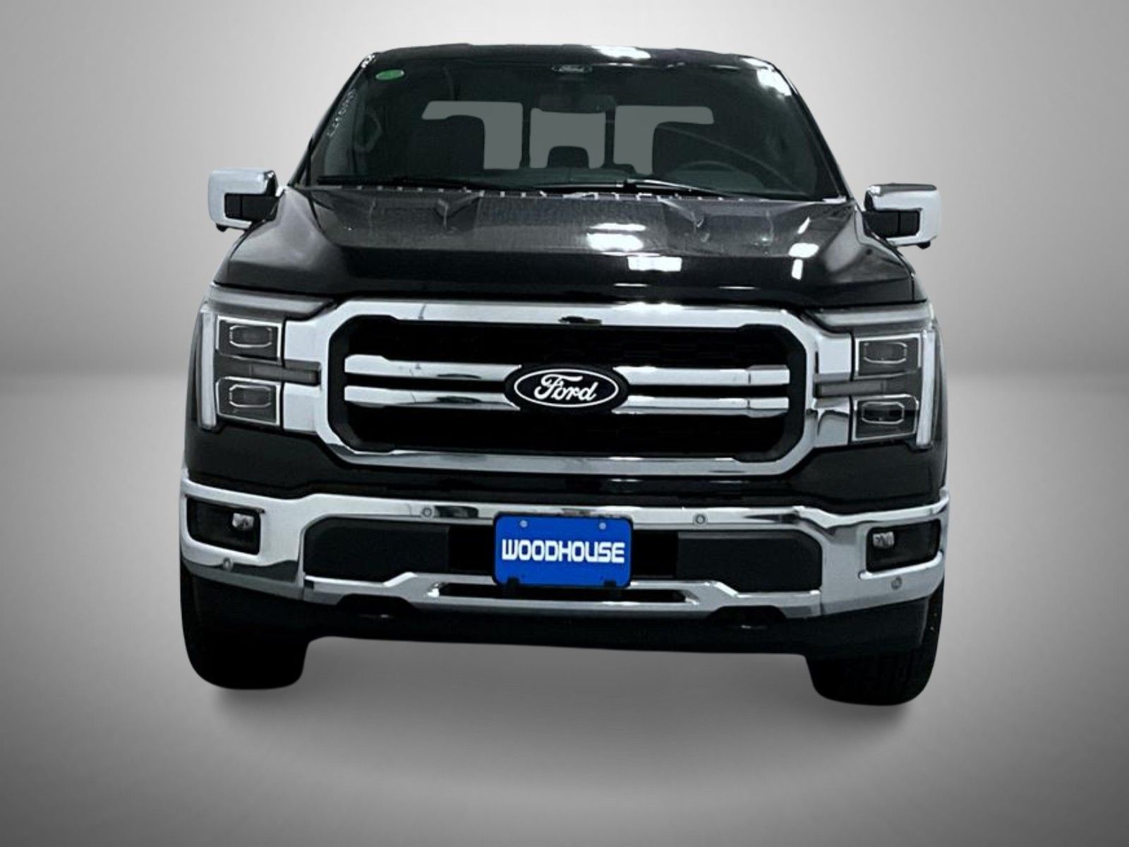 2025 Ford F-150 Lariat photo 2