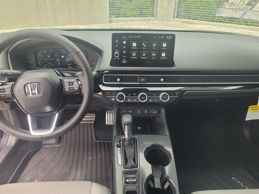 2026 Honda Civic Hatchback Hybrid Sport Touring photo 10