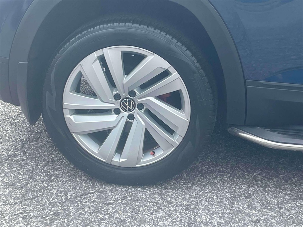 2021 Volkswagen Atlas Cross Sport SE Technology photo 5