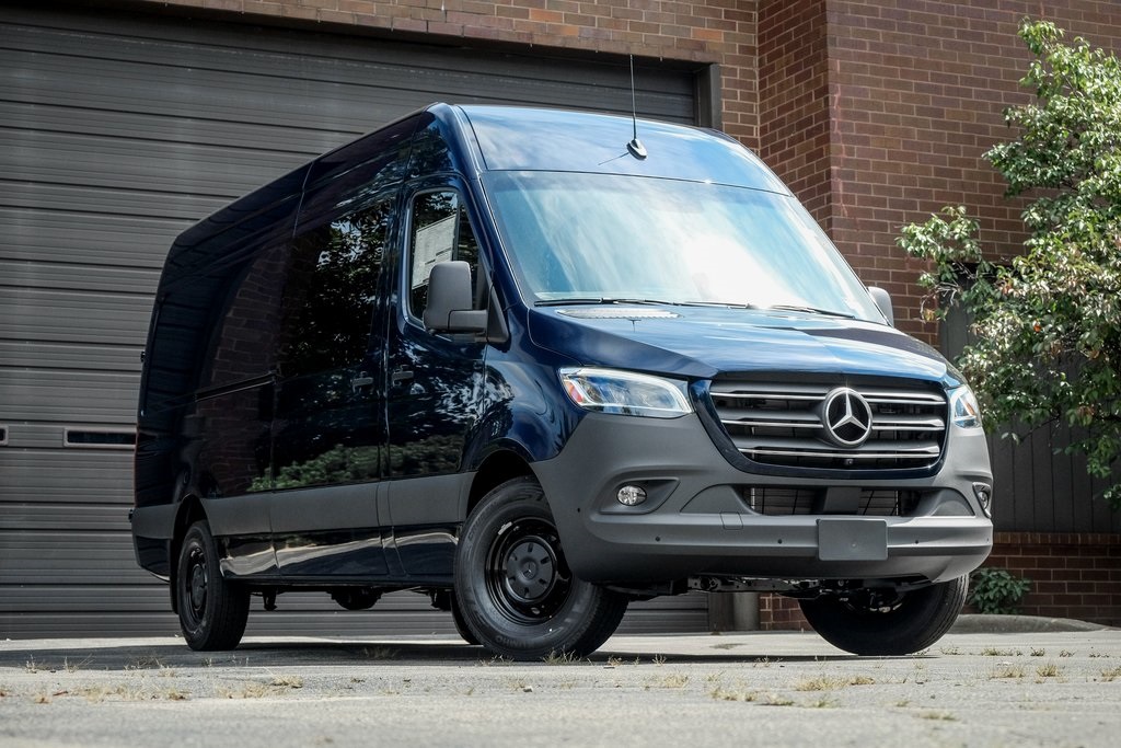 2025 Mercedes-Benz Sprinter Cargo Van Base's photo