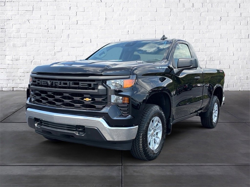 2025 Chevrolet Silverado 1500 photo 2