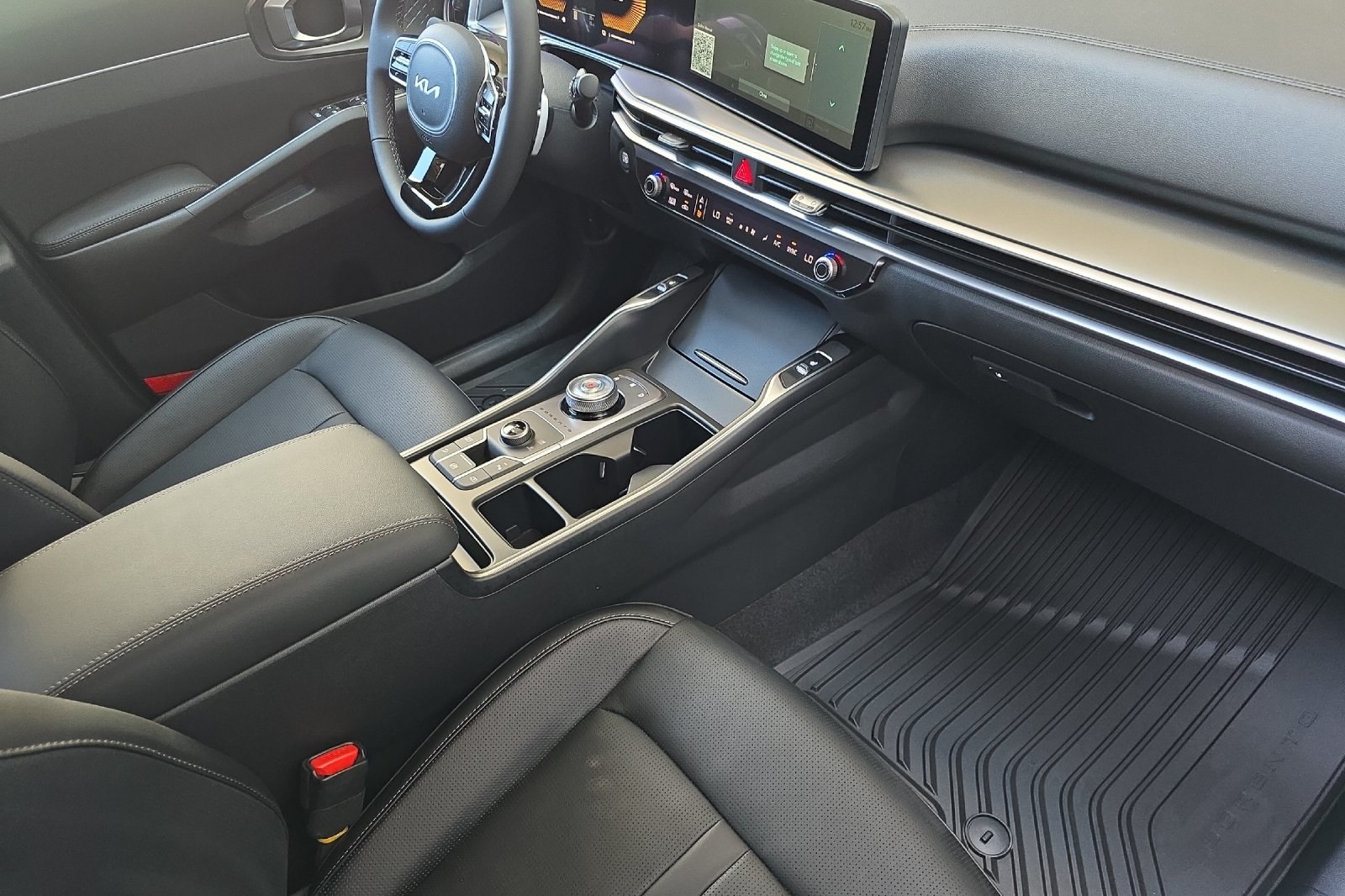 2025 Kia Sorento EX photo 12