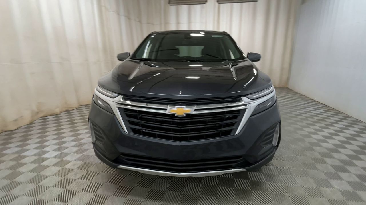 2022 Chevrolet Equinox LT photo 3