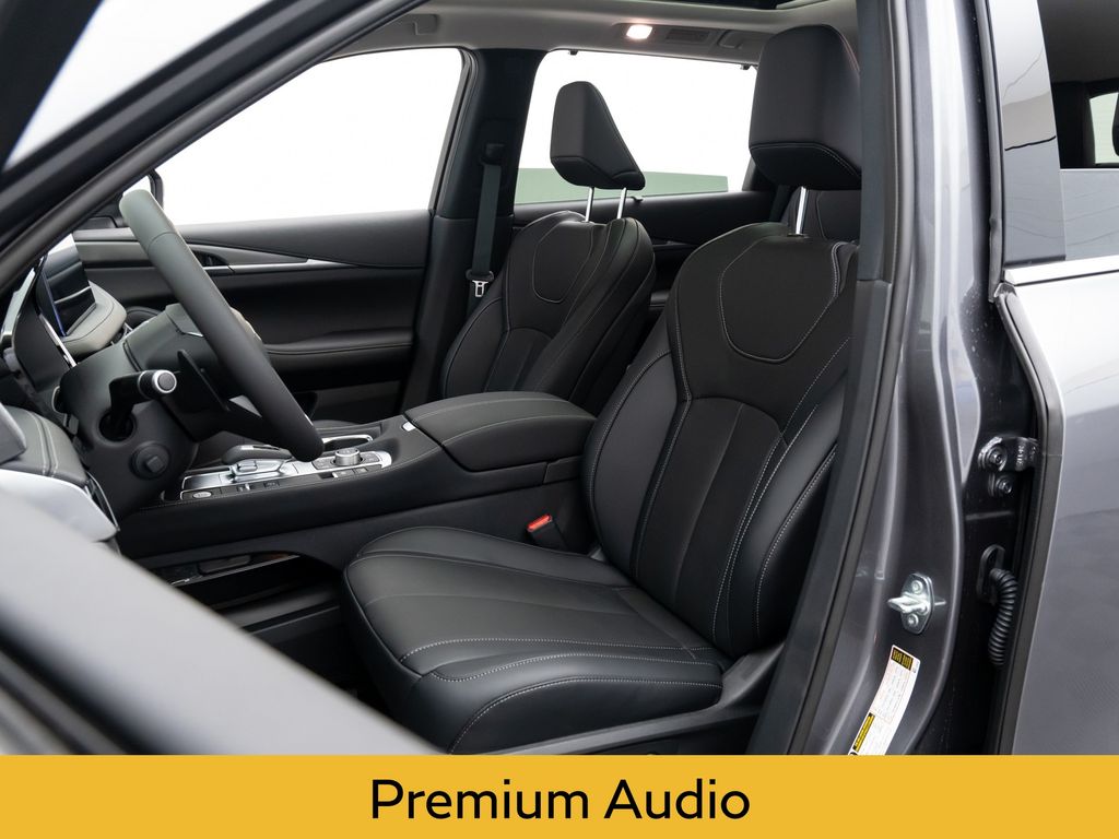 2025 Infiniti QX60 Luxe photo 13