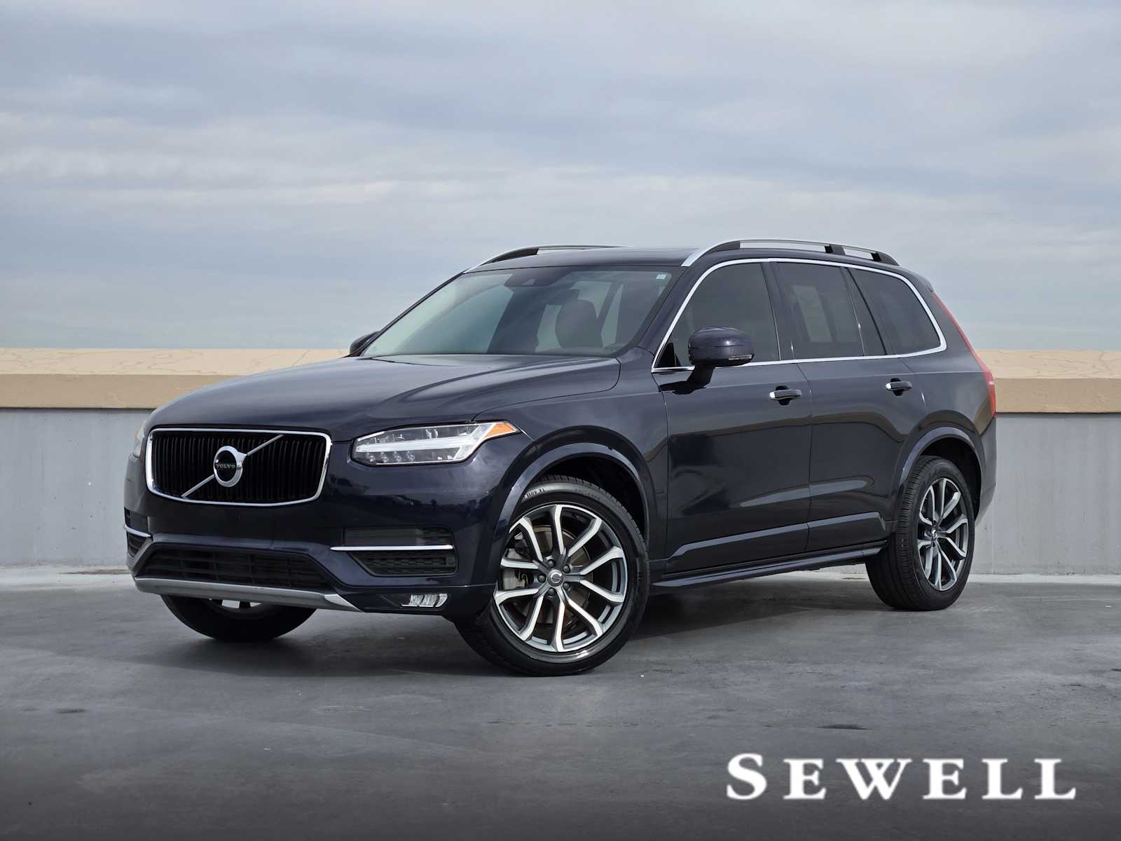 2019 Volvo XC90 Momentum