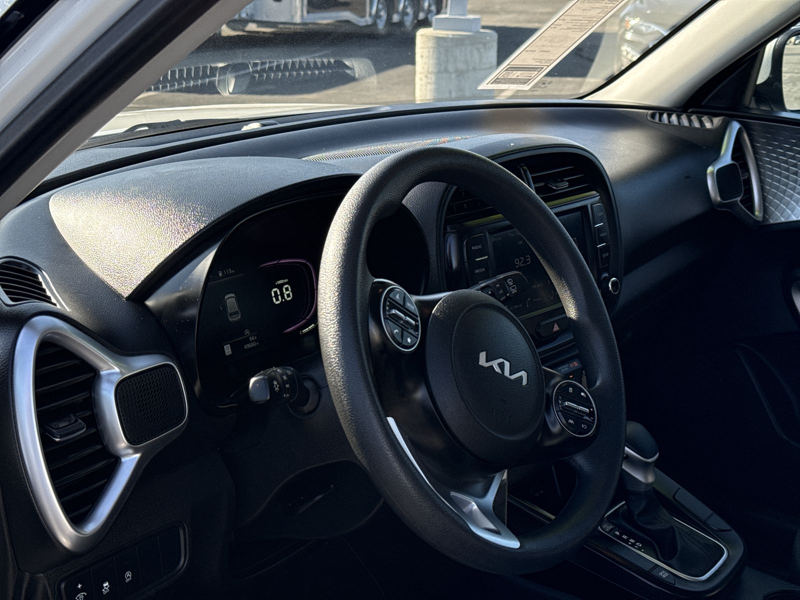 2023 Kia Soul LX photo 2