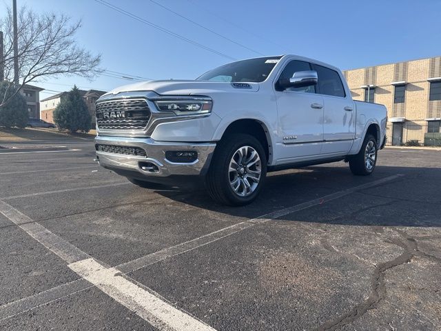 2023 RAM Ram 1500 Pickup Limited's photo
