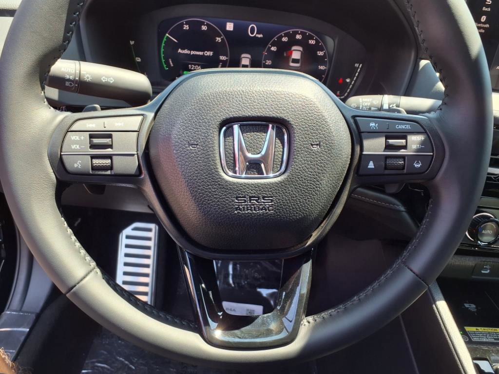 2025 Honda Accord Hybrid Sport-L photo 16