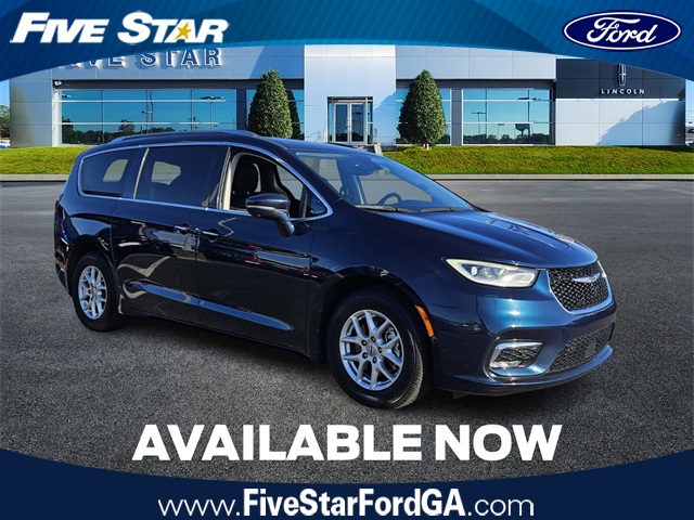 2021 Chrysler Pacifica Touring L's photo