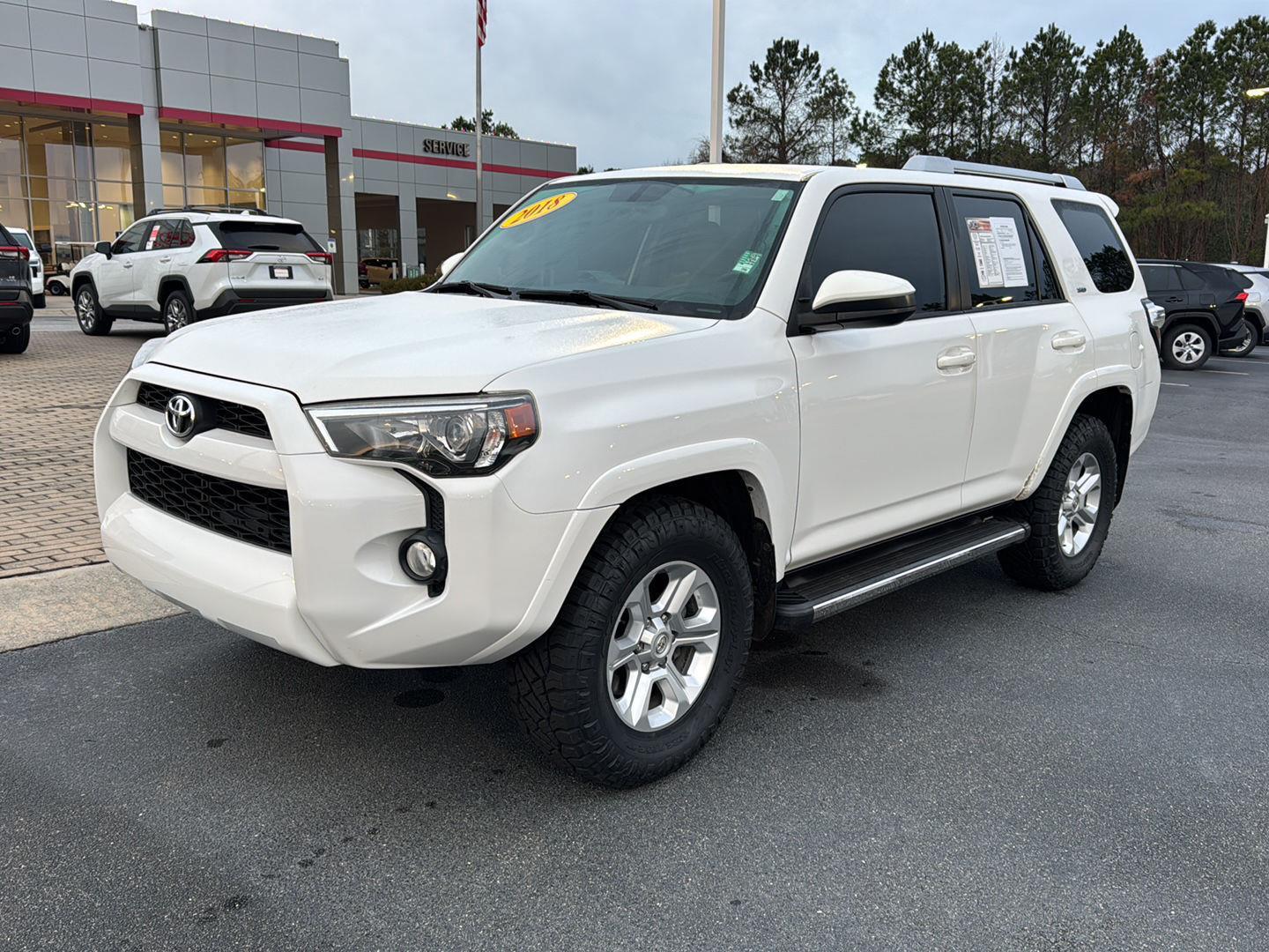 2018 Toyota 4Runner SR5's photo