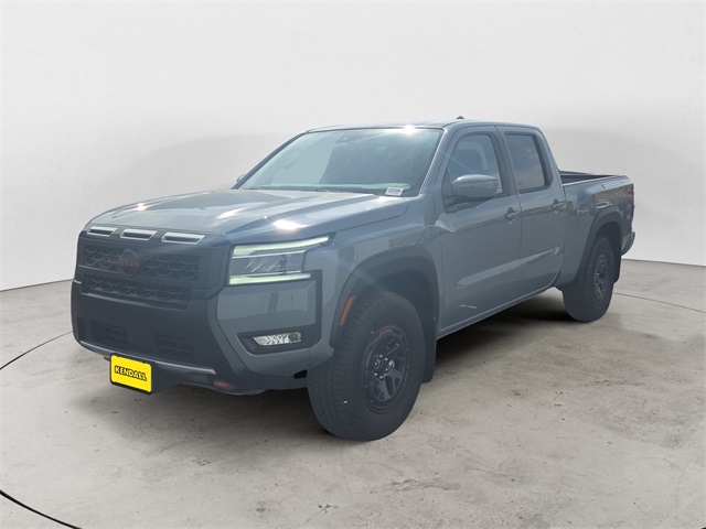 2025 Nissan Frontier PRO-4X's photo