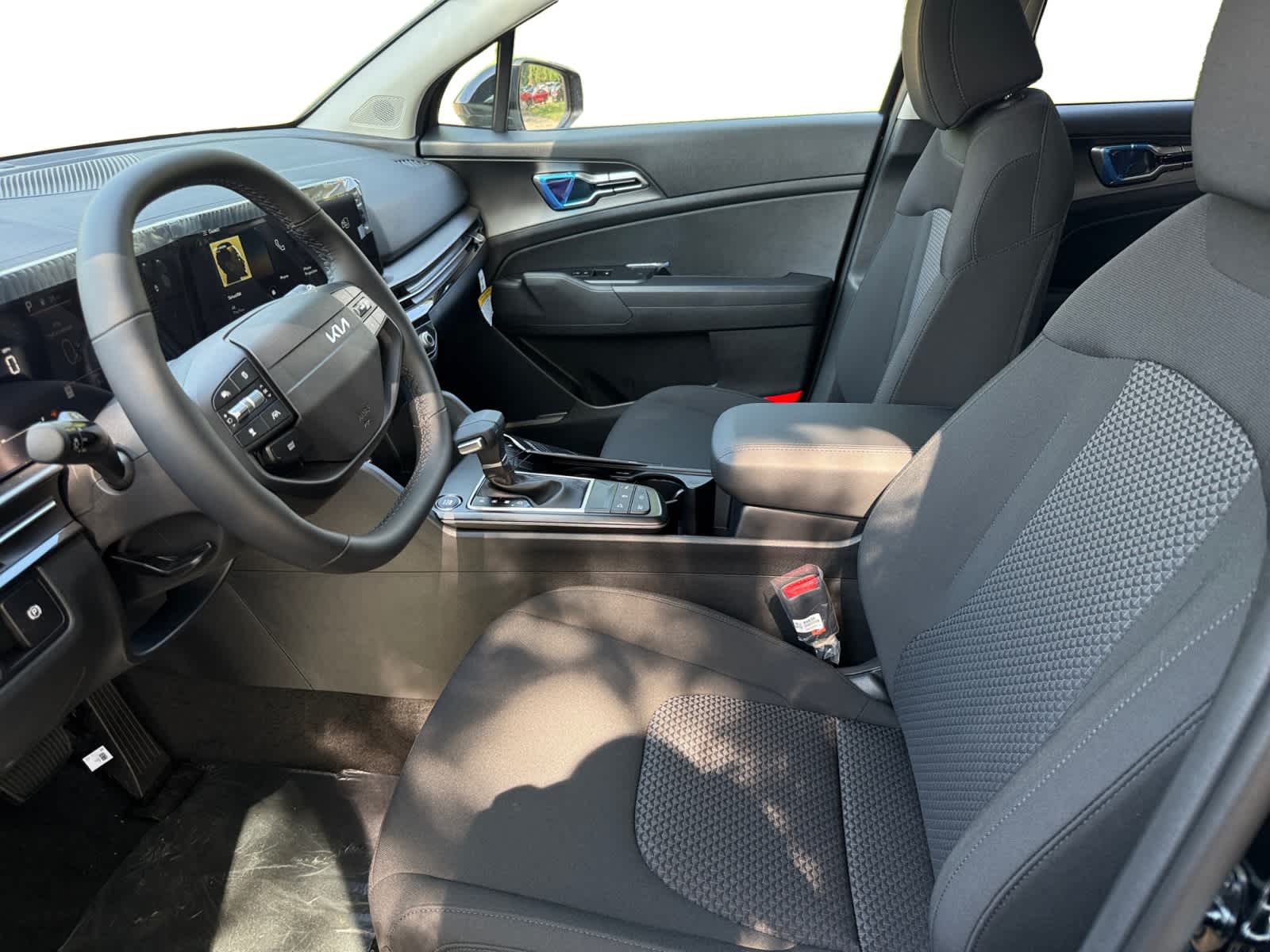 2026 Kia Sportage LX photo 9