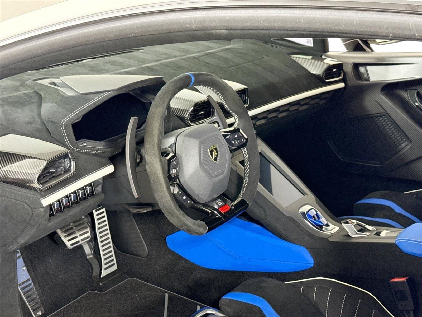 2023 Lamborghini Huracan STO STO photo 12
