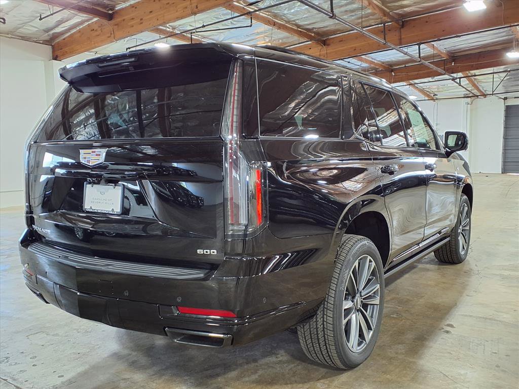 2026 Cadillac Escalade Sport photo 4