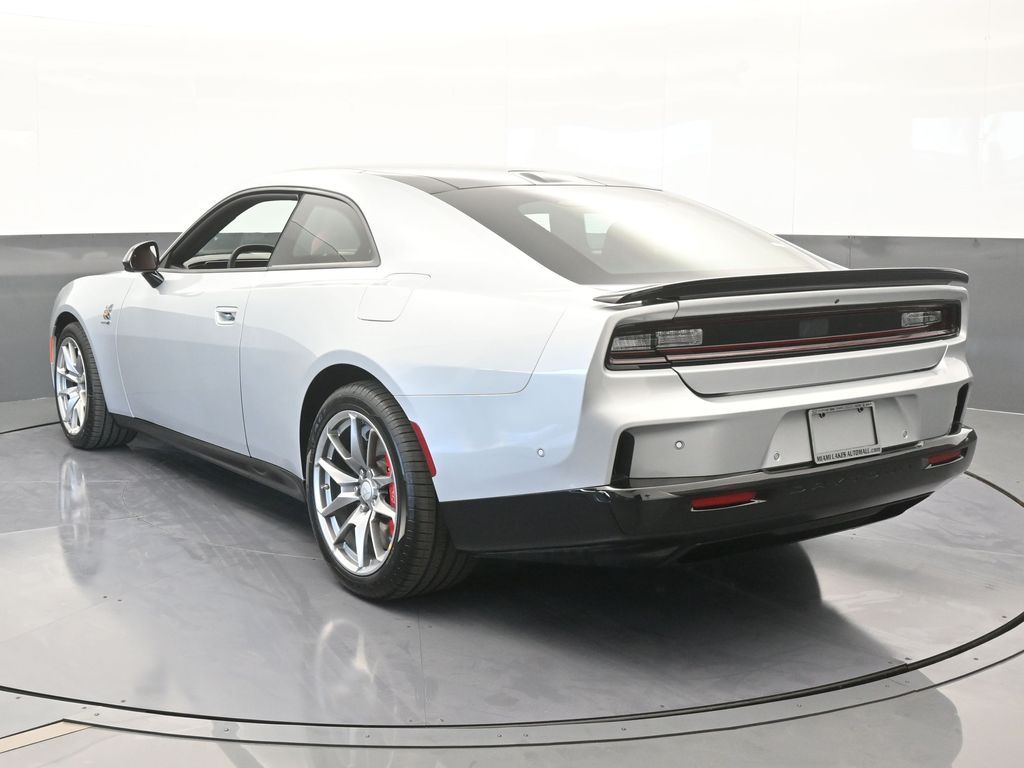 2025 Dodge Charger R/T Scat Pack photo 4