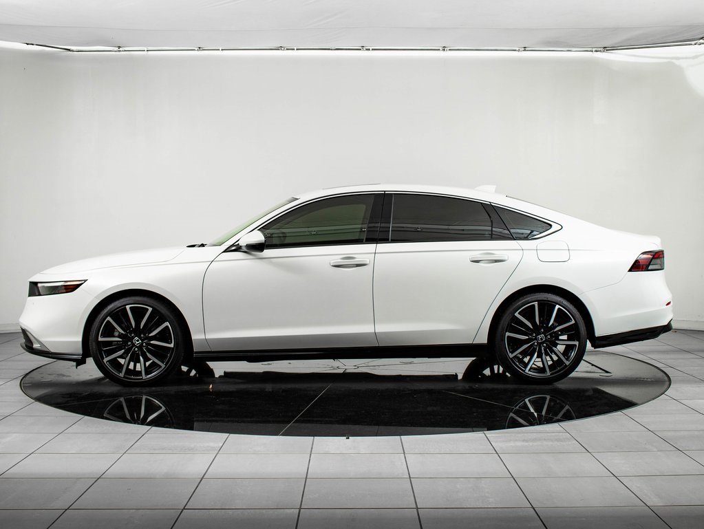 2025 Honda Accord Hybrid Touring photo 4