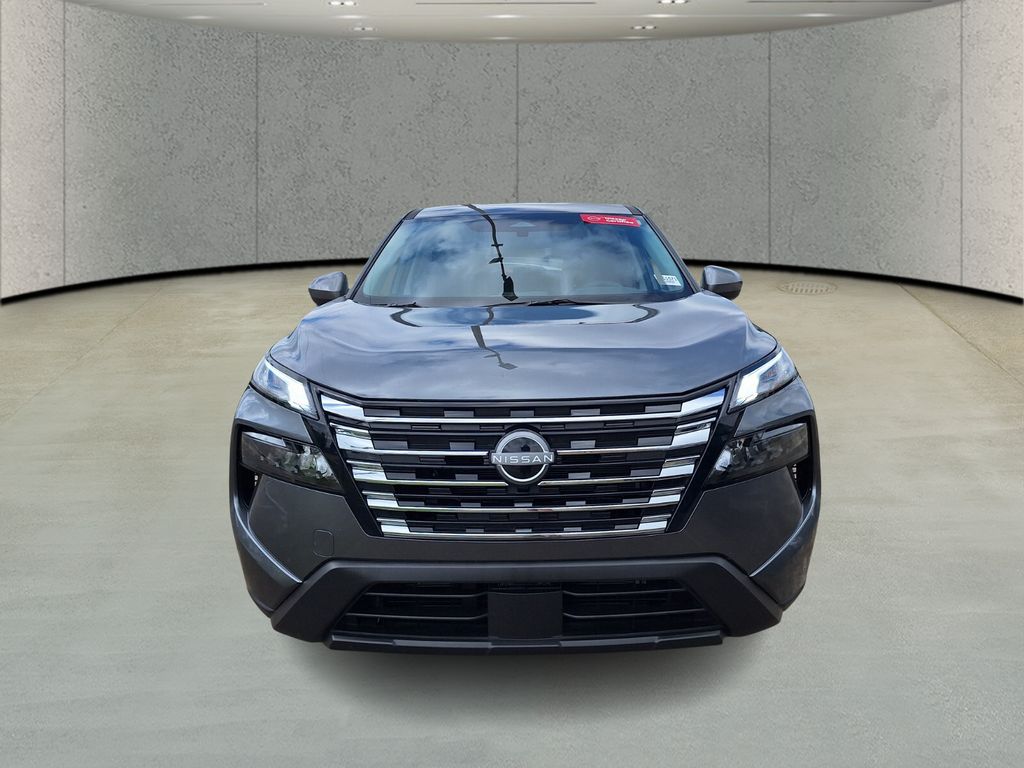 2026 Nissan Rogue SV photo 2