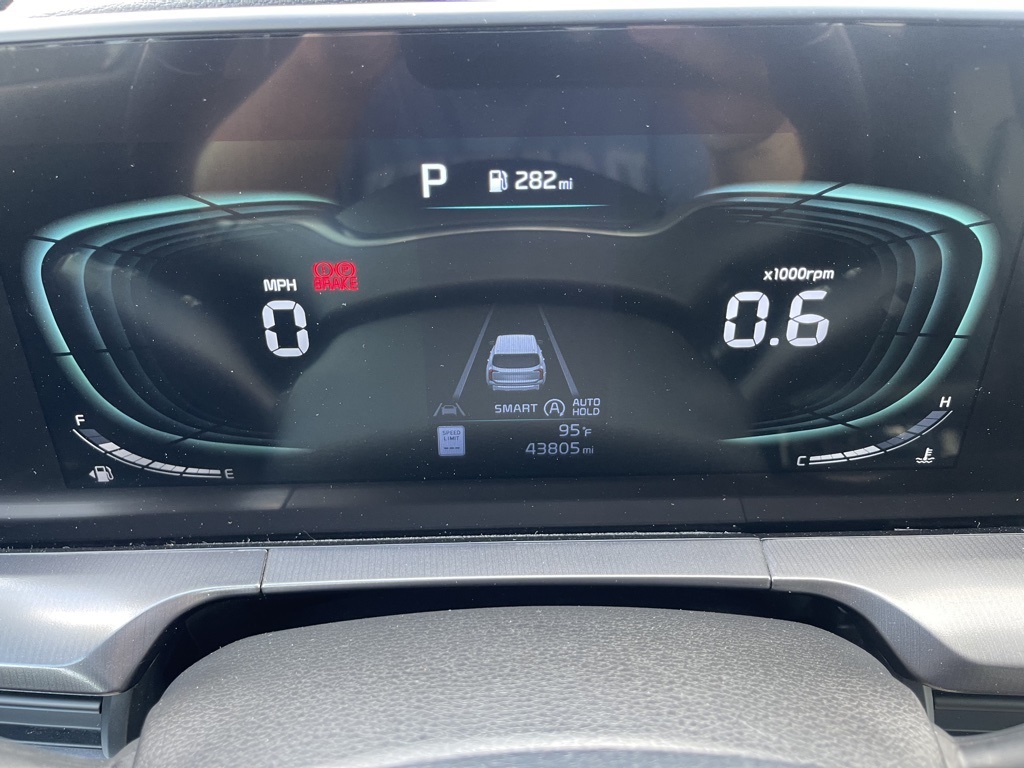 2024 Kia Telluride S photo 11