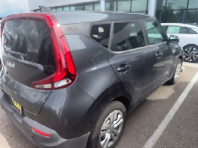 Used 2022 GRAVITY GR Kia LX image 10