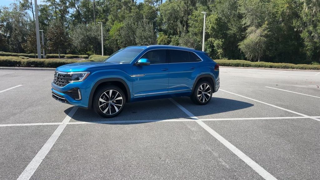 2024 Volkswagen Atlas Cross Sport SEL Premium R-Line photo 4