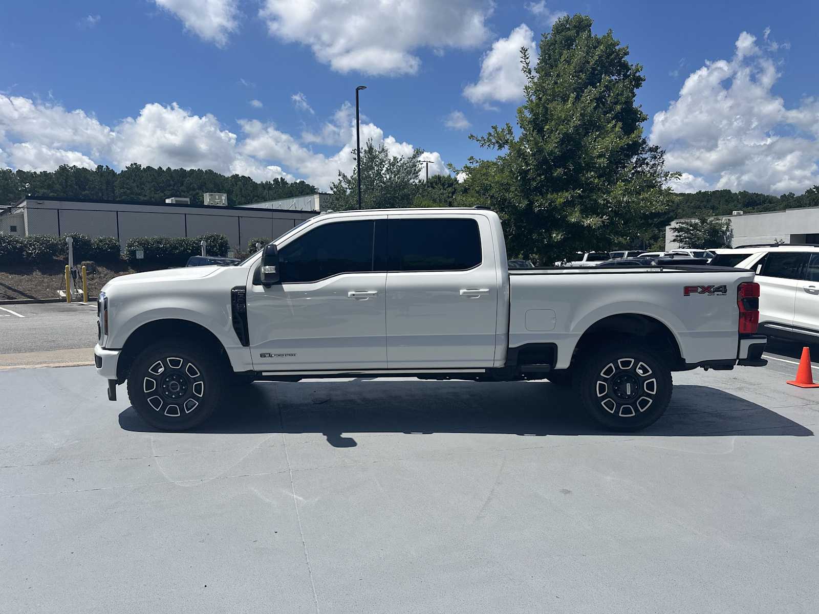2025 Ford F-250 Platinum photo 4