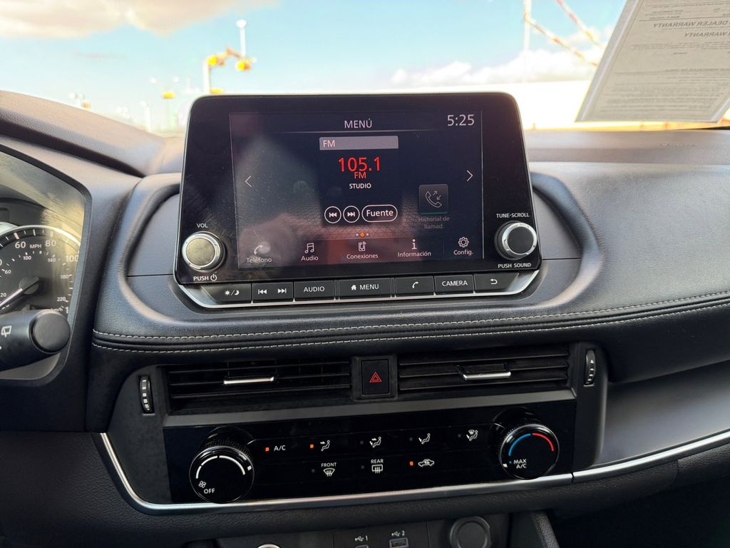 2022 Nissan Rogue S photo 10
