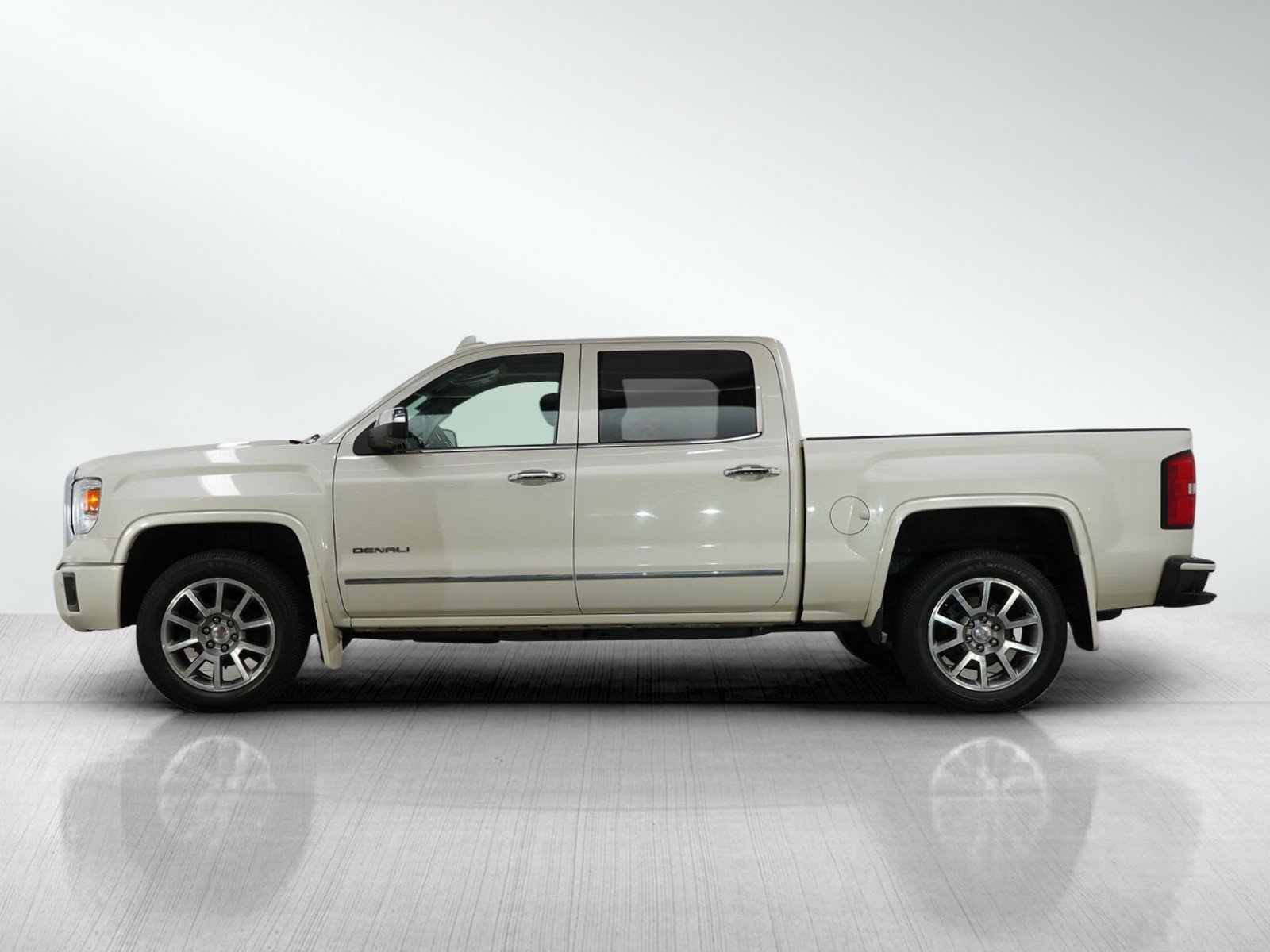 Used 2015 GMC Sierra 1500 Denali Denali with VIN 3GTU2WEC6FG363831 for sale in Hopkins, Minnesota