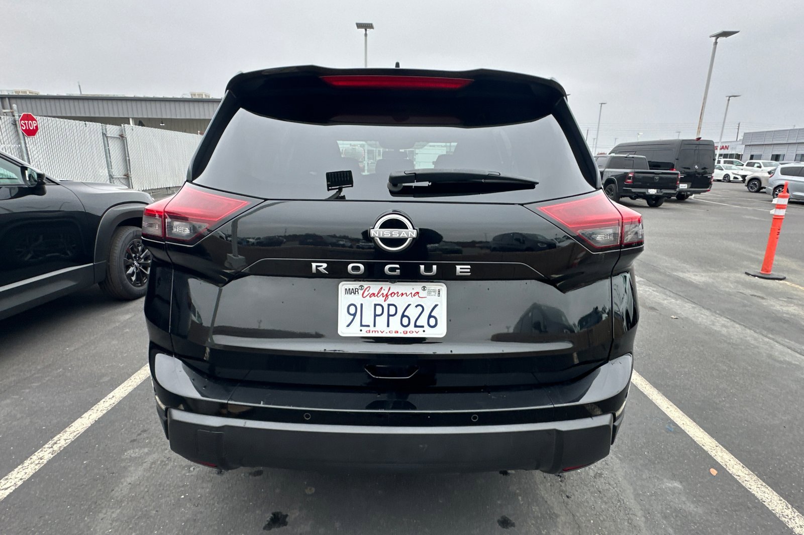 2024 Nissan Rogue S photo 2