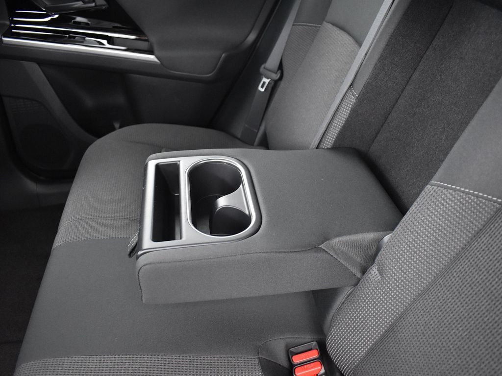 2025 Subaru Solterra Premium photo 20