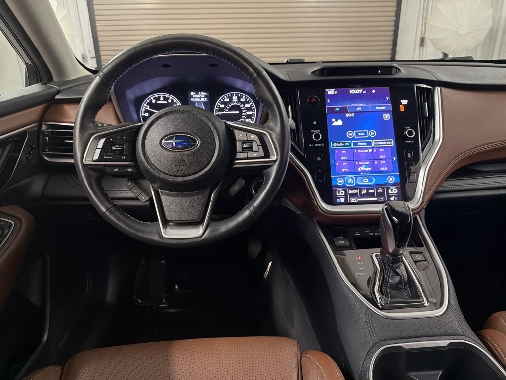 2021 Subaru Outback Touring photo 25